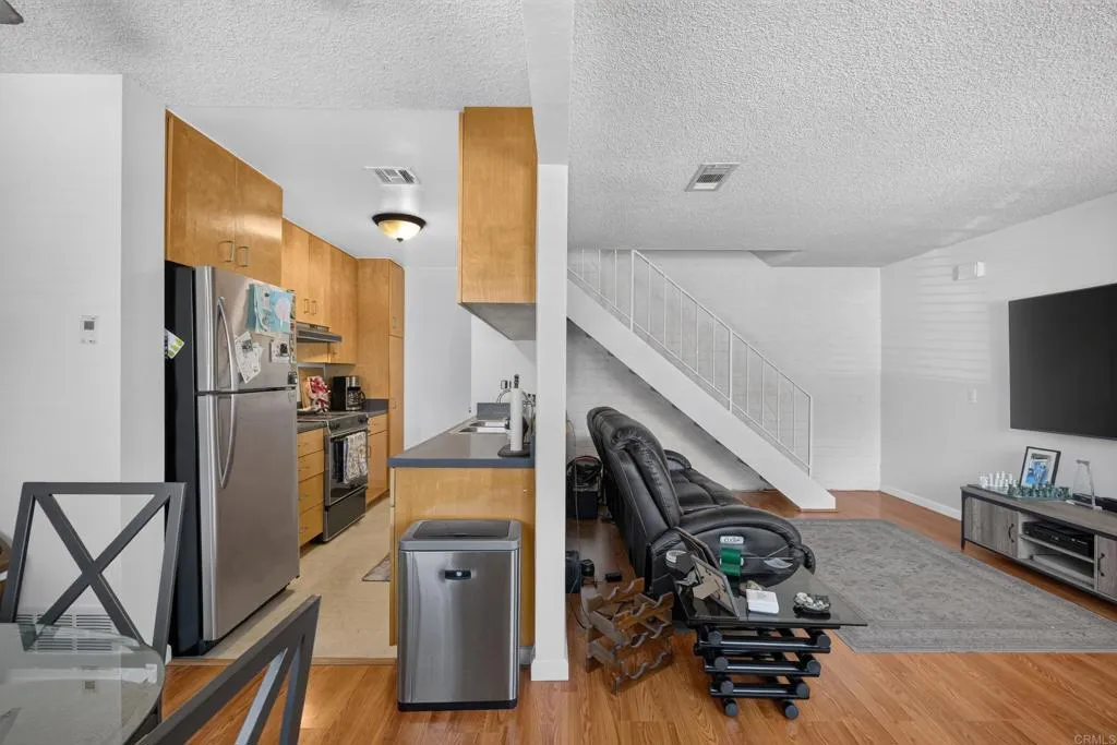 https://cdn.realtyfeed.com/cdn/127/306789572/1d88598f9516d721b85a02fff43d681d.webp
