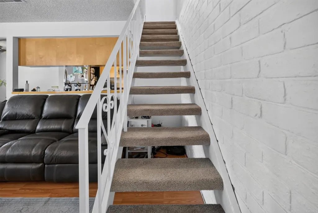 https://cdn.realtyfeed.com/cdn/127/306789572/3887ba9569e7b3bdb40f19e862ba2d5d.webp