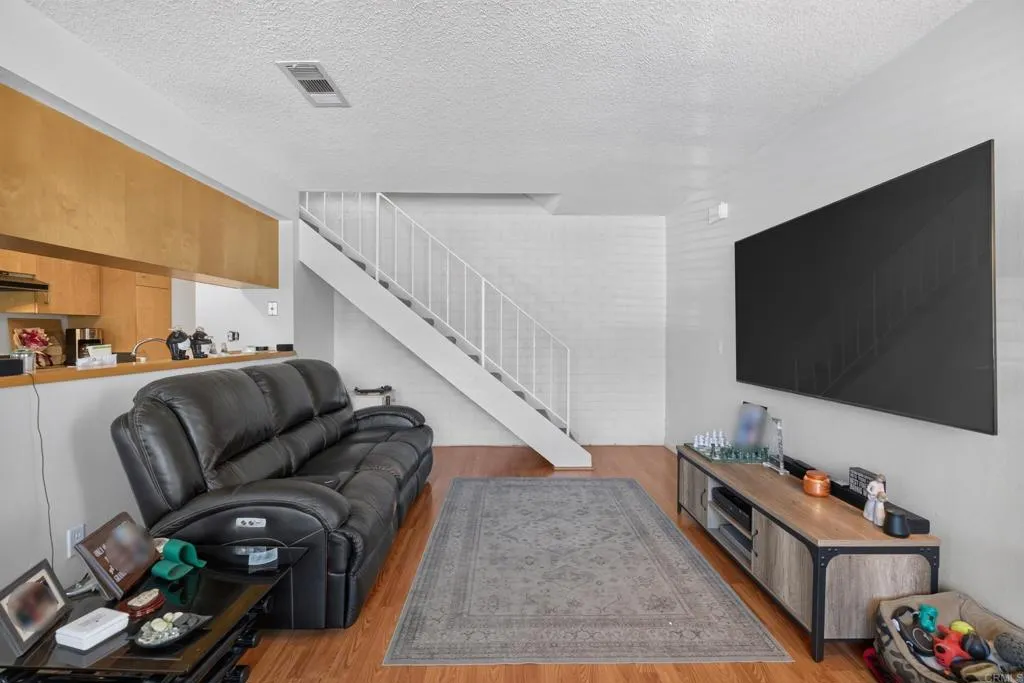 https://cdn.realtyfeed.com/cdn/127/306789572/5856a93c21a265f3d0b79ad109cc7f27.webp