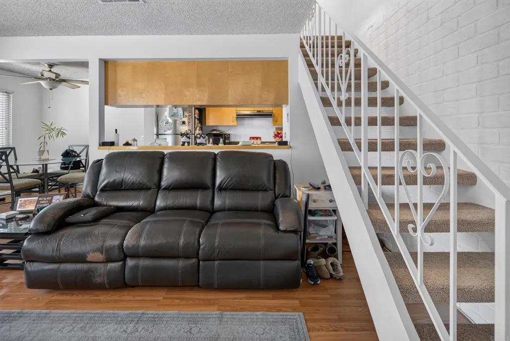 https://cdn.realtyfeed.com/cdn/127/306789572/d533928c89eece5dbc6d038e66b5fc2e.webp