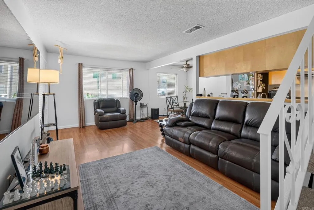 https://cdn.realtyfeed.com/cdn/127/306789572/e7d8cce50d591ced507ab70c291045c1.webp
