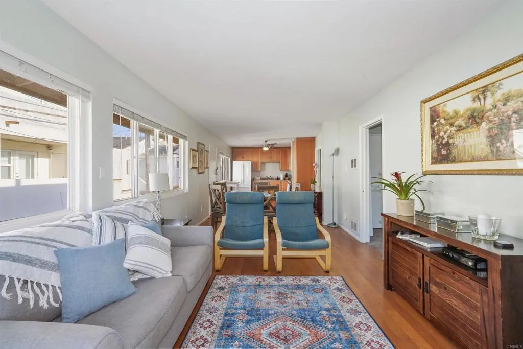 3492 Bayside Lane, Pacific Beach (San Diego), CA 92109 - Photo 2 of 19, Pacific Beach (san Diego), CA