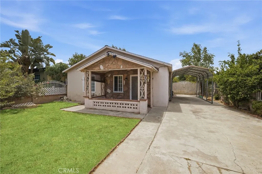 206 Acacia Street