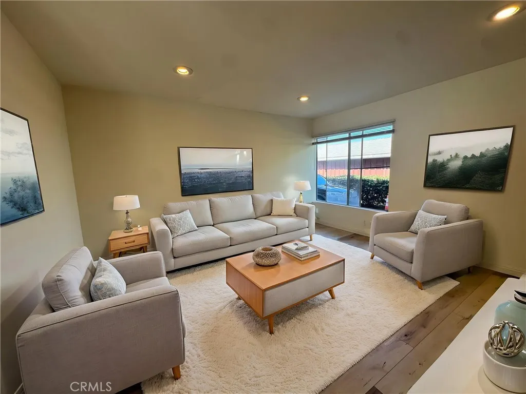 Huntington Beach, CA 92647