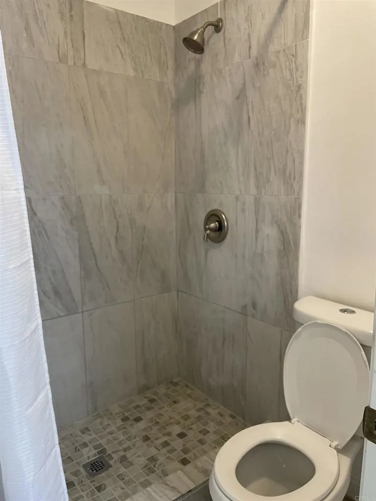 https://cdn.realtyfeed.com/cdn/127/306789673/04a74fe1f693e759b4c250249743c7bb.webp