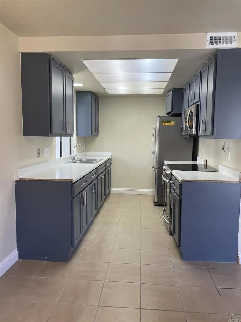 https://cdn.realtyfeed.com/cdn/127/306789673/ee061697a4c7d609bcf41a82b0d71505.webp