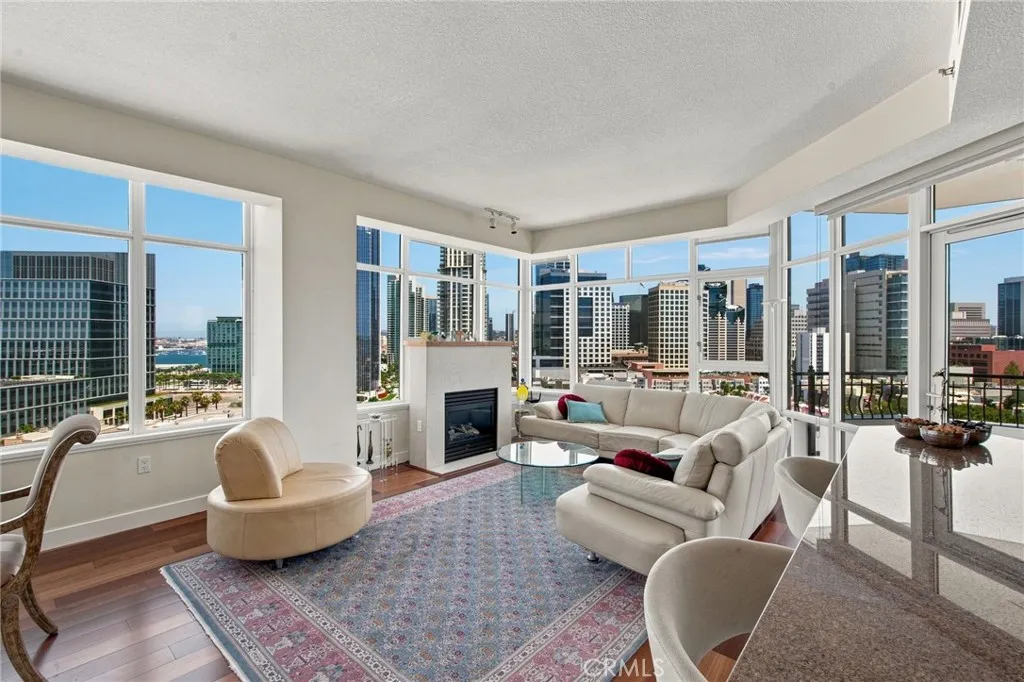 https://cdn.realtyfeed.com/cdn/127/306789679/2c56734dfc5cd366009747ae2e6a477c.webp