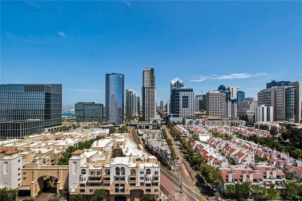 https://cdn.realtyfeed.com/cdn/127/306789679/76f2f072ed13e374816d11298fe1d495.webp