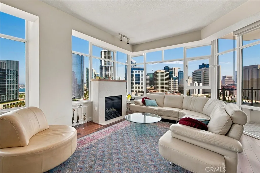 https://cdn.realtyfeed.com/cdn/127/306789679/802beedc984573b9ce57bc16bfc2ac87.webp