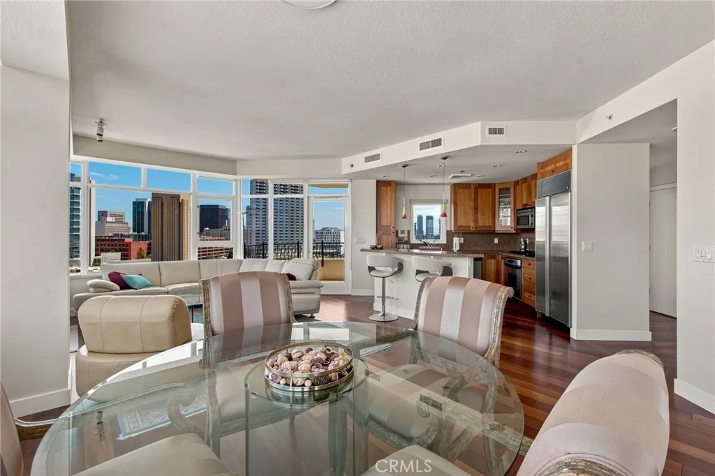 https://cdn.realtyfeed.com/cdn/127/306789679/88de336e954c7bb83e139d023f9f2015.webp