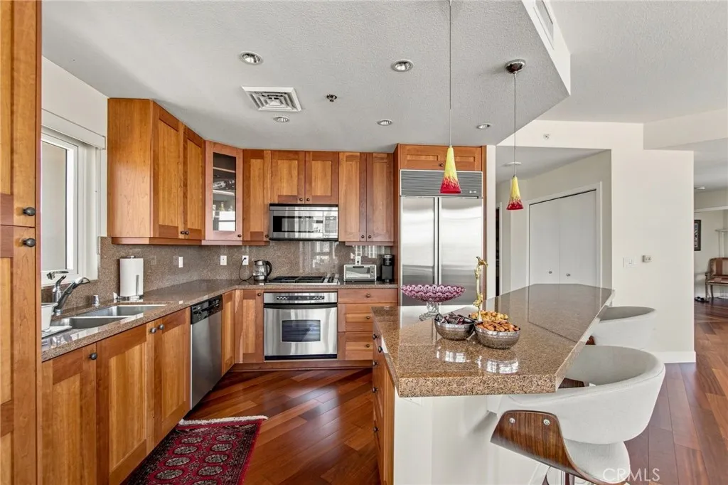 https://cdn.realtyfeed.com/cdn/127/306789679/ecedd262e207938e9abedfd54972fea5.webp