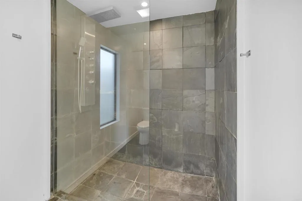 https://cdn.realtyfeed.com/cdn/127/306789729/632f1b6a39cbaae9d791ac6edf6d169e.webp