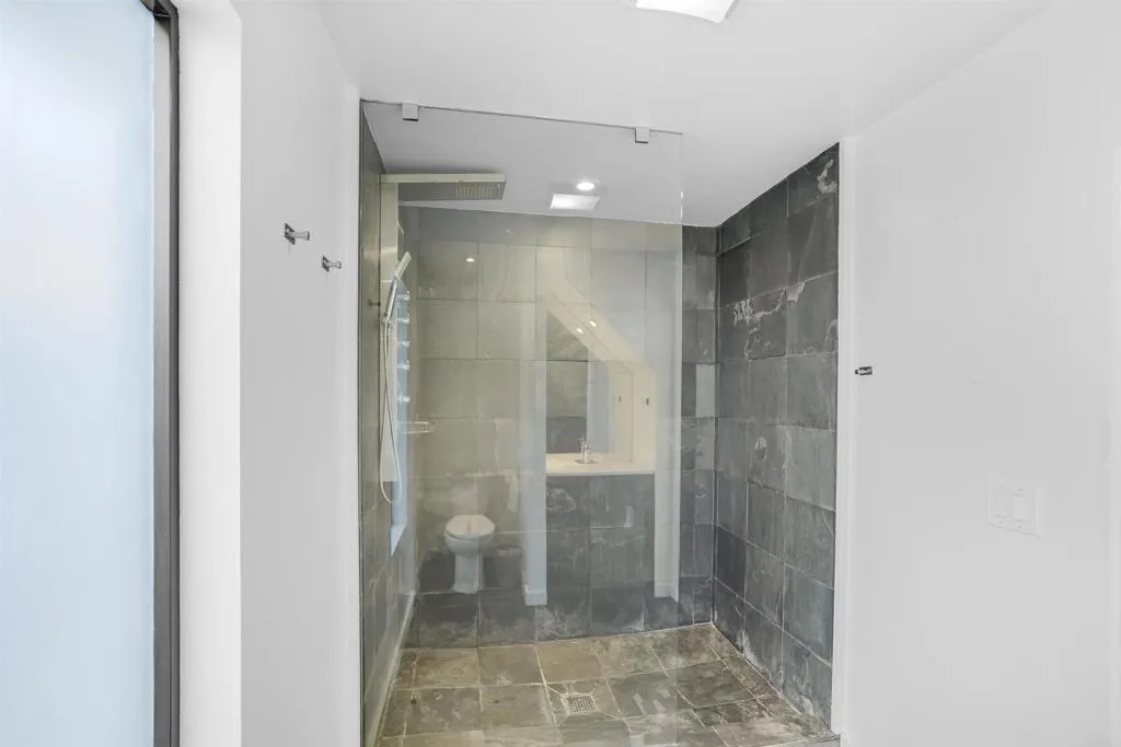 https://cdn.realtyfeed.com/cdn/127/306789729/d9ba28e10a359e93fb3b1d46565f01ed.webp
