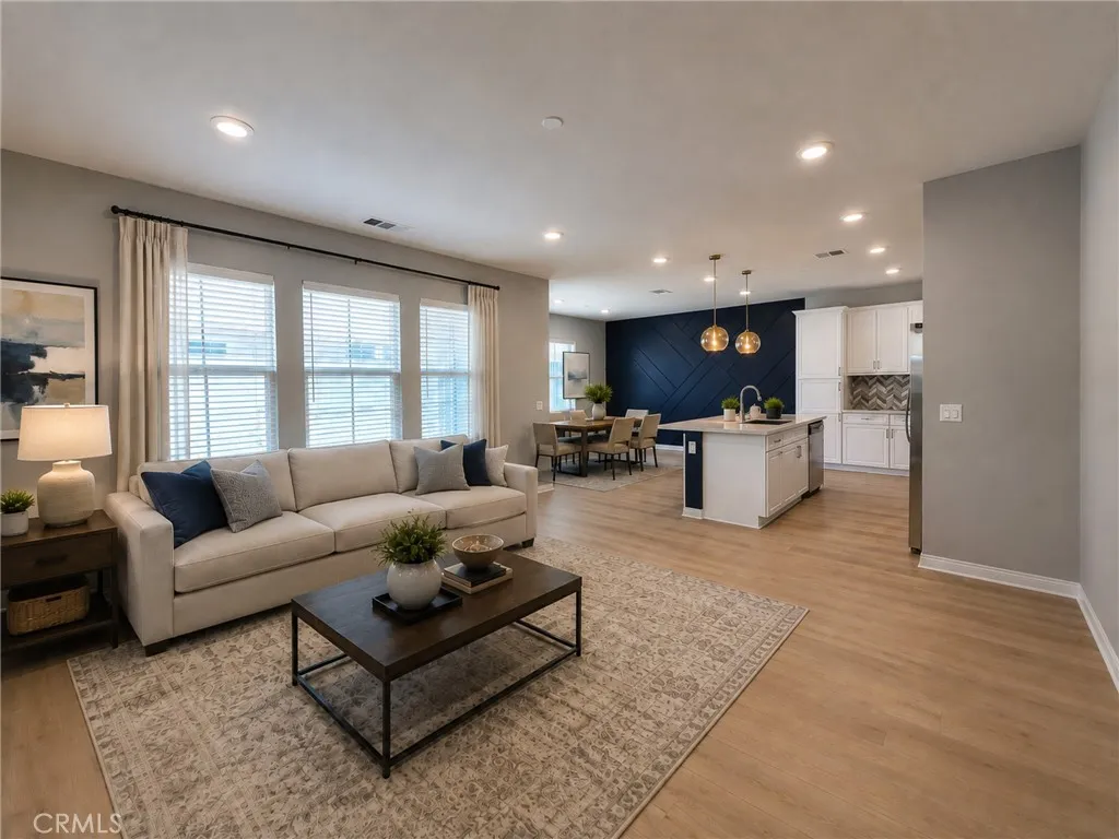https://cdn.realtyfeed.com/cdn/127/306789732/14ca6ff497bcd26a8582f3a3cd62c54a.webp