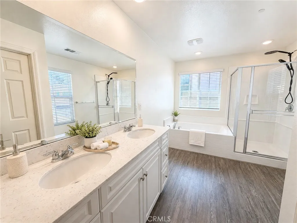 https://cdn.realtyfeed.com/cdn/127/306789732/46ab6638f2e592e906a2ec3985f0b9ec.webp