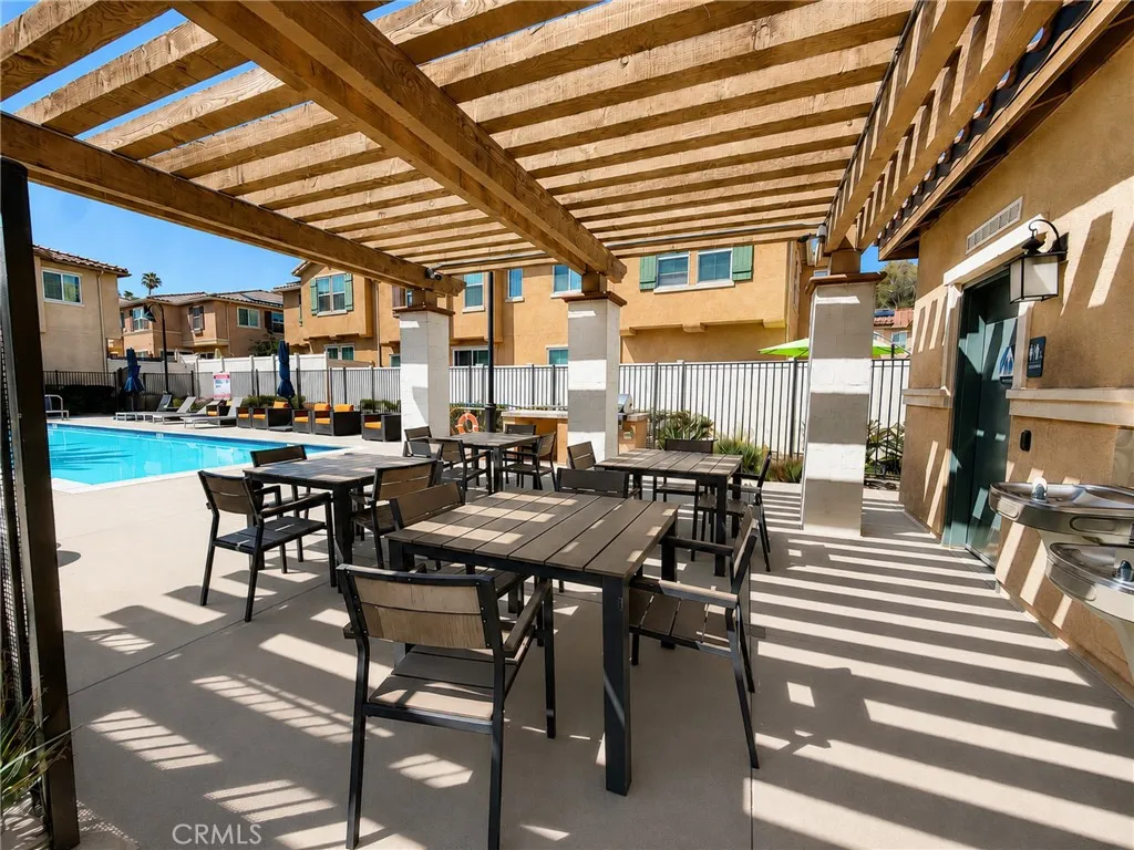 https://cdn.realtyfeed.com/cdn/127/306789732/8bebdc8698b17ef239ee68959a9d5050.webp