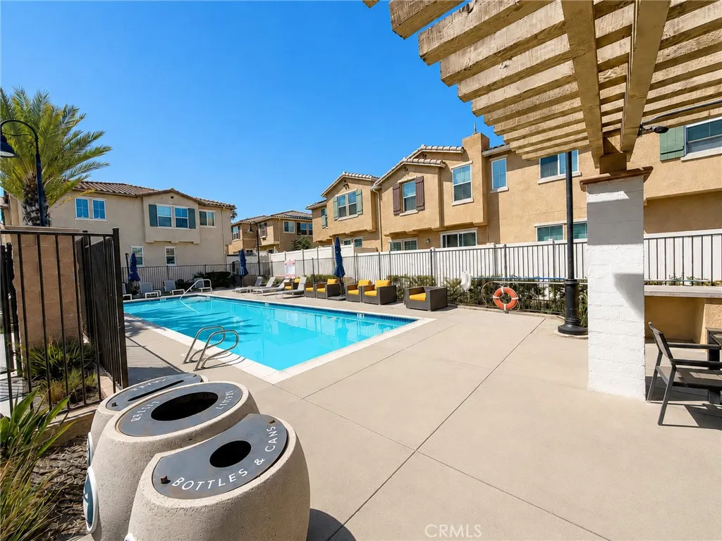 https://cdn.realtyfeed.com/cdn/127/306789732/8f96ed64e94b541bf9f0189f99dae0cc.webp