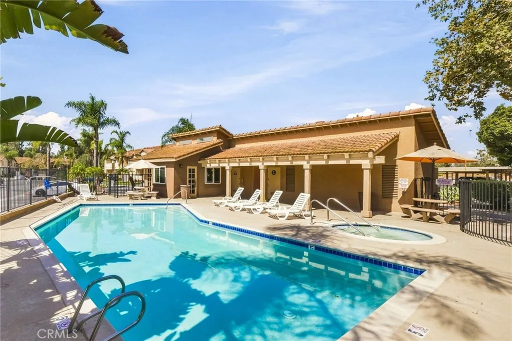 Photo #3: SW26174993 Listing: Photo #3