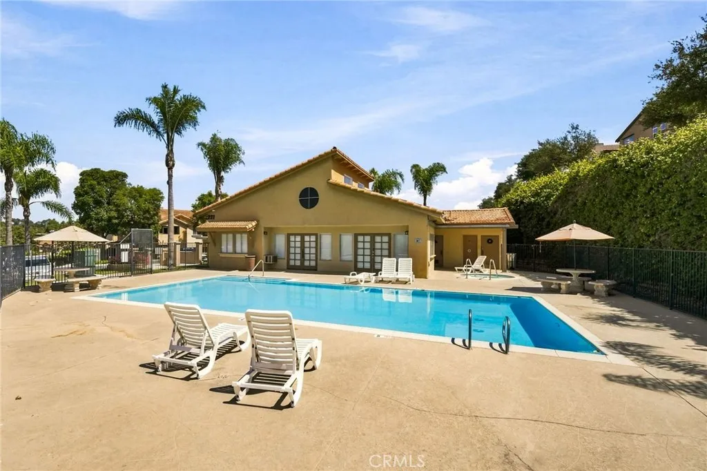 Photo #24: SW26174993 Listing: Photo #24