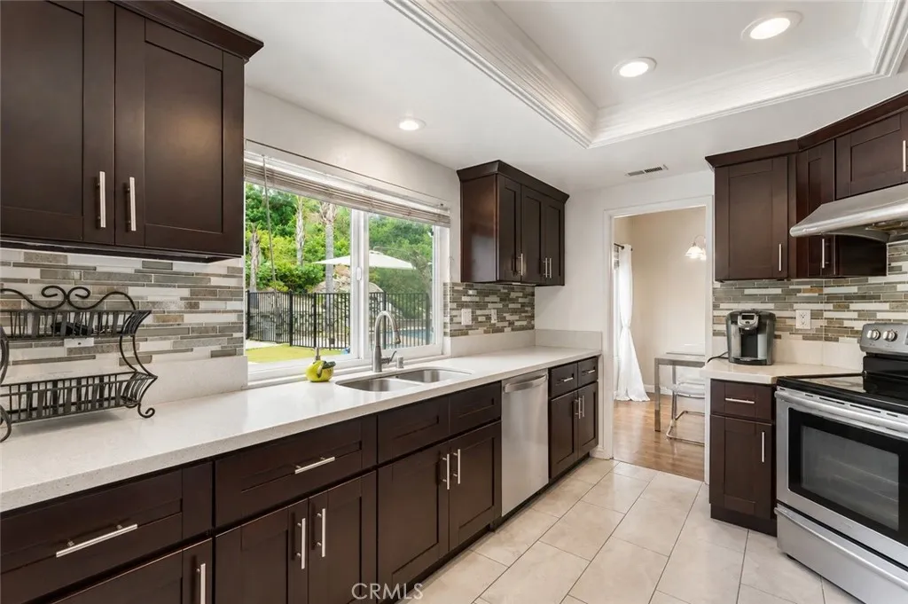 https://cdn.realtyfeed.com/cdn/127/306789804/9ea66e6d1536186f37ba2a0336b8f6cd.webp