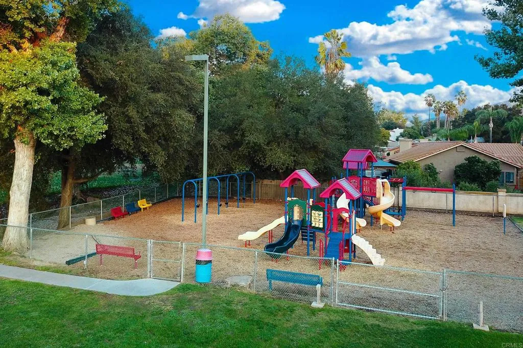 https://cdn.realtyfeed.com/cdn/127/306789829/082c674ba868870374ad8749e6d1e08e.webp