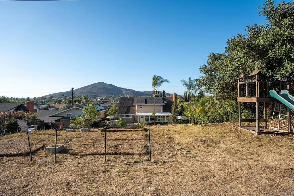 https://cdn.realtyfeed.com/cdn/127/306789882/0650af0dfad57c99ea078fd6209e719e.webp