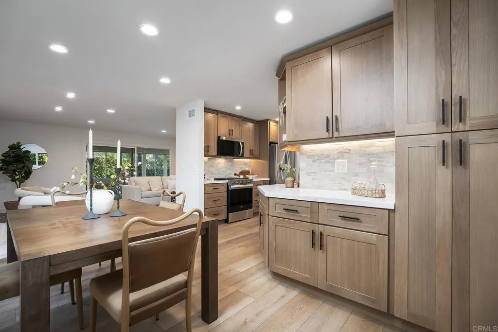 https://cdn.realtyfeed.com/cdn/127/306789882/093855219936f74d2397b05a377d0864.webp