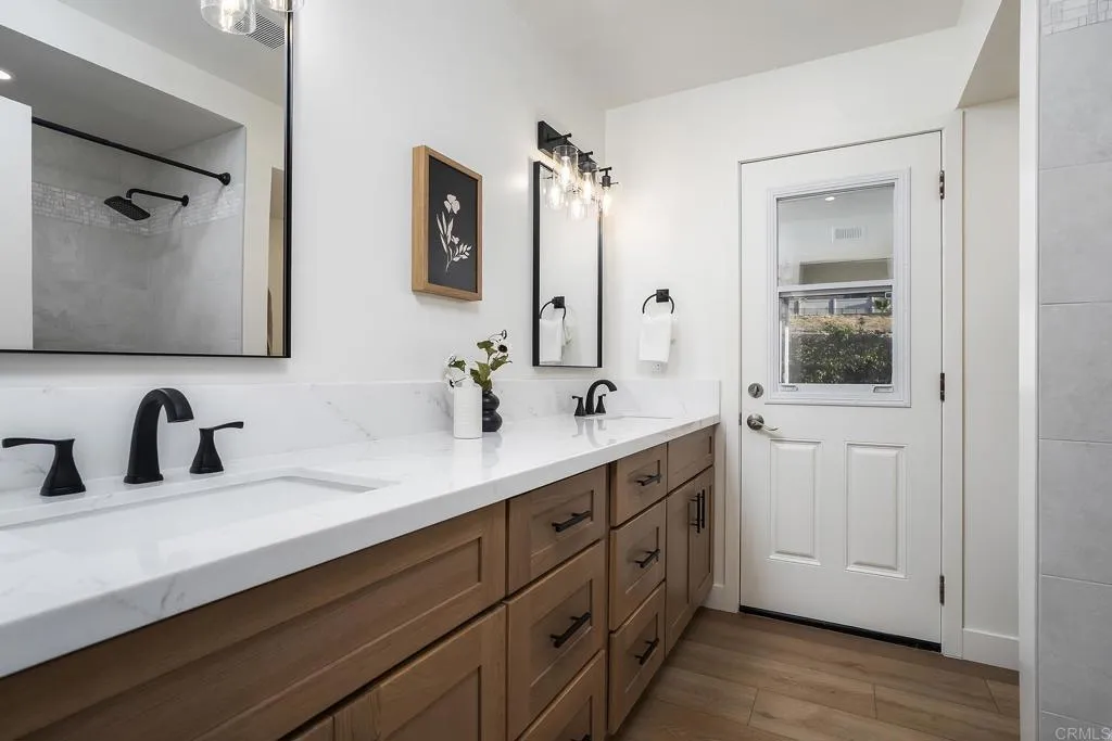 https://cdn.realtyfeed.com/cdn/127/306789882/22cf9311d6a6d9e4488e39c74623f5d2.webp