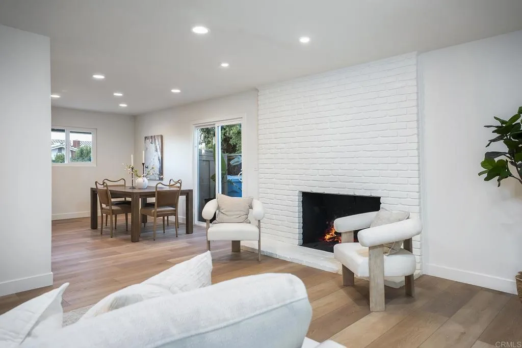 https://cdn.realtyfeed.com/cdn/127/306789882/3d80ab769df40928ba40aaab5dcb076f.webp
