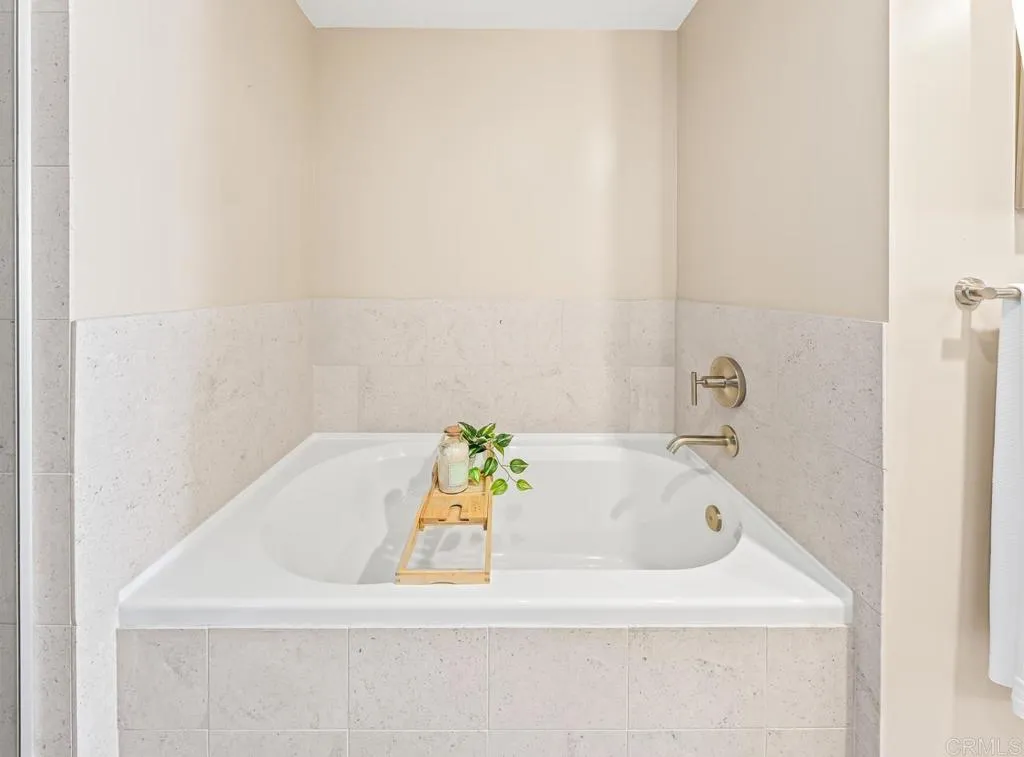 Photo #31: PTP2606075 Listing: Photo #31
