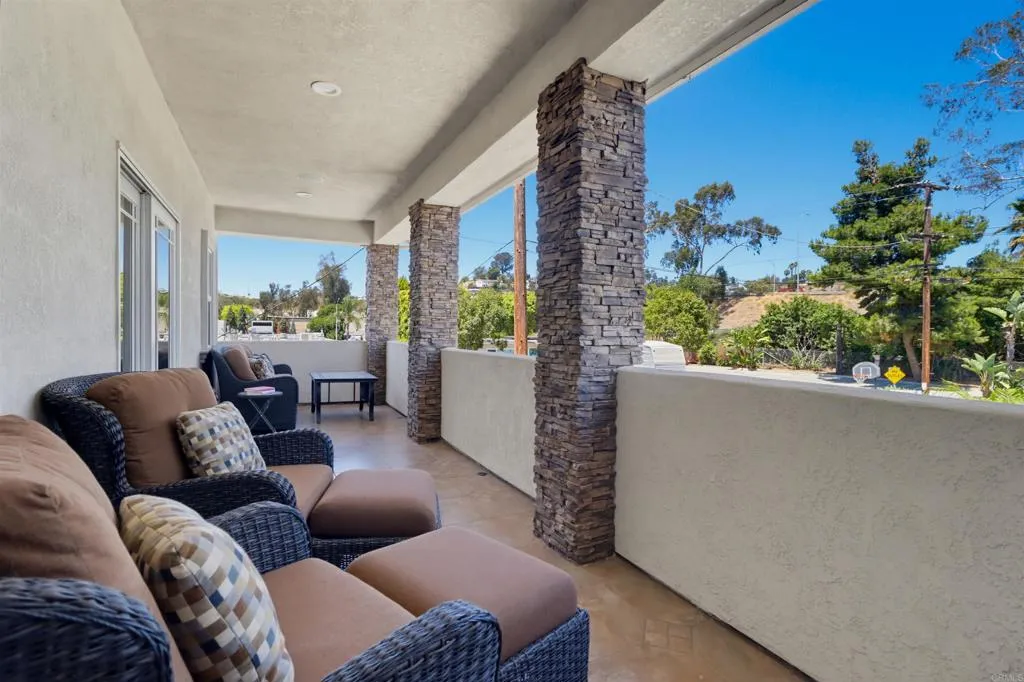 https://cdn.realtyfeed.com/cdn/127/306789935/26067c54f6e44a303e7d0fdc0f3a30eb.webp