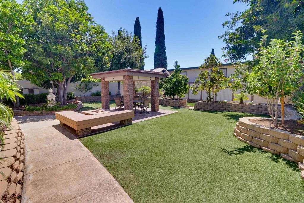 https://cdn.realtyfeed.com/cdn/127/306789935/4726e550459628a5098336181c26f67b.webp
