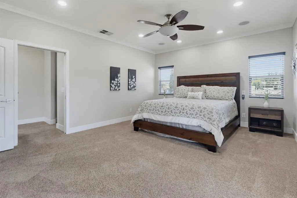 https://cdn.realtyfeed.com/cdn/127/306789935/73a48995ad057e2be49e12f954f6a2d9.webp