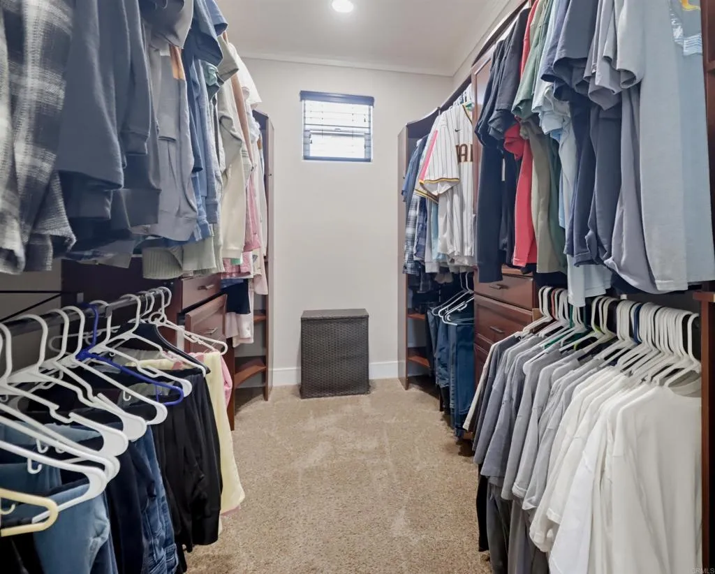 https://cdn.realtyfeed.com/cdn/127/306789935/74e74ea0922394a45a02bb9b01007464.webp