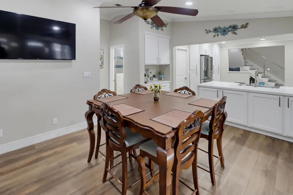 https://cdn.realtyfeed.com/cdn/127/306789935/8d32449139d92311bcdf5480bb50d575.webp