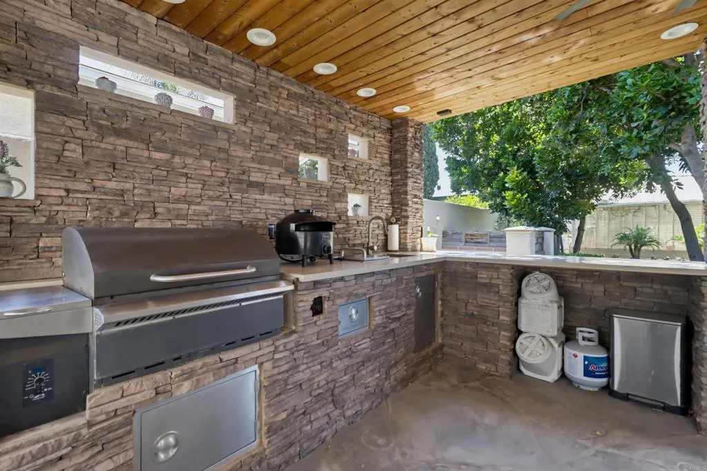 https://cdn.realtyfeed.com/cdn/127/306789935/9bd5fb06d8a8c52ac677fe4221f34ce0.webp