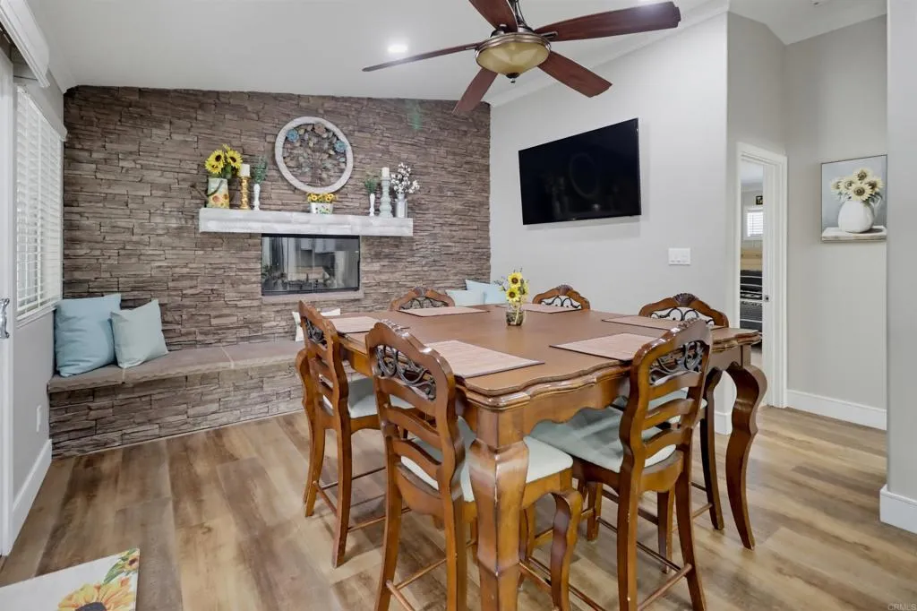 https://cdn.realtyfeed.com/cdn/127/306789935/bddce74824c7be0f03b5786c188fe726.webp