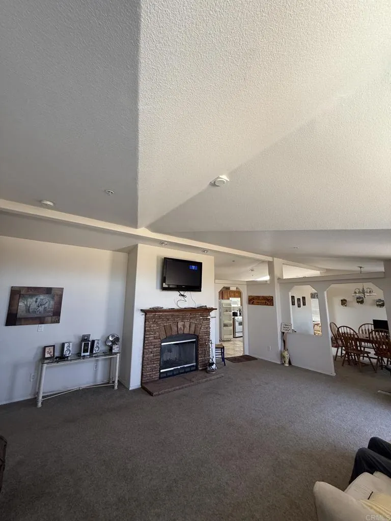 https://cdn.realtyfeed.com/cdn/127/306789974/e4374bda210bca1542cf3a9930814539.webp