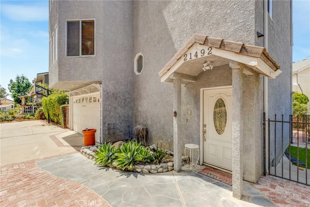 Chatsworth, CA 91311