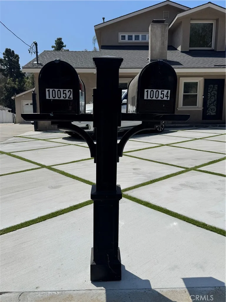 Shadow Hills, CA 91040