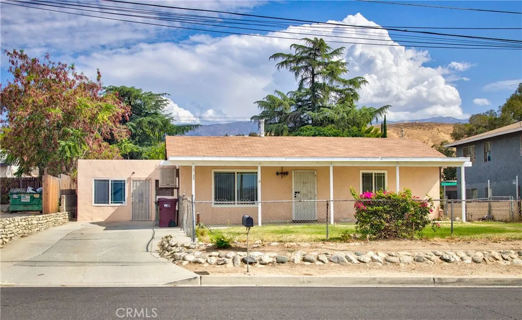 Banning, CA 92220