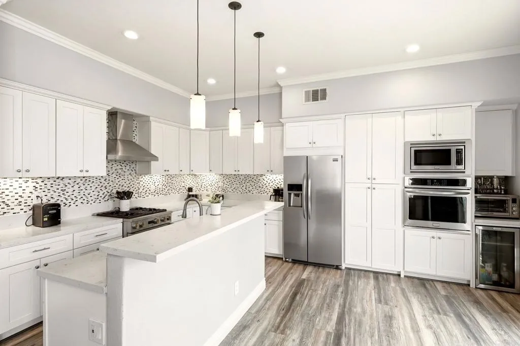 https://cdn.realtyfeed.com/cdn/127/306790023/e16616cc5026db695640ca2a5078d2bb.webp