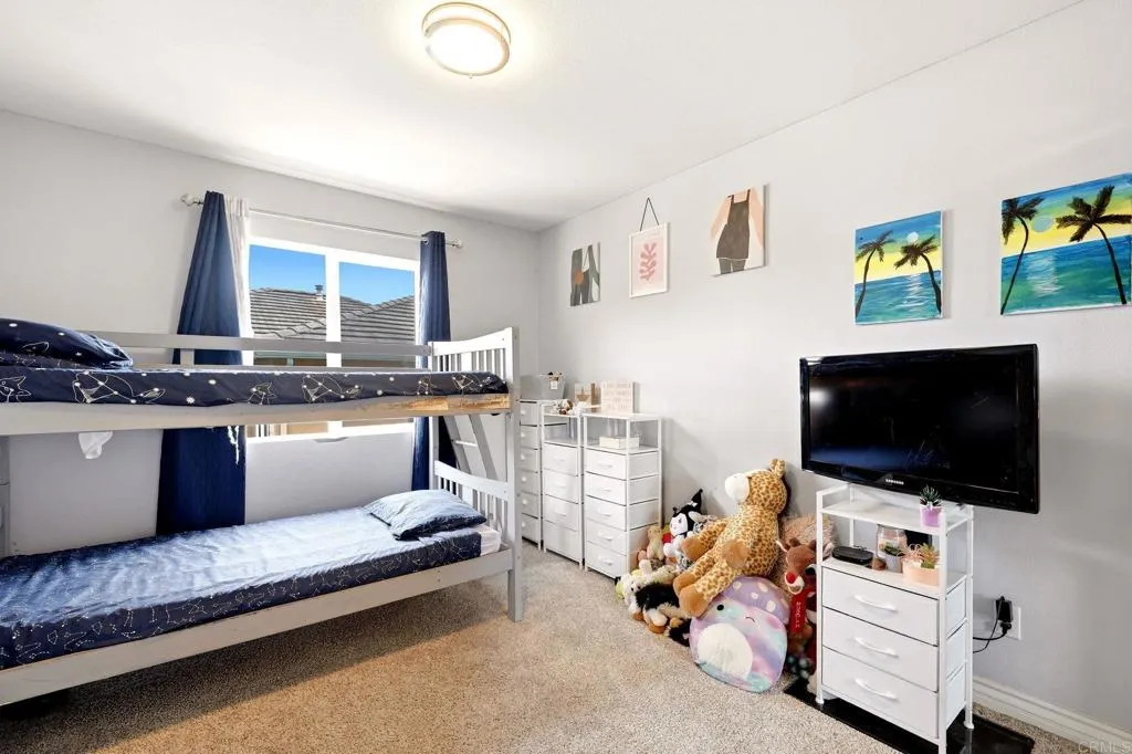 https://cdn.realtyfeed.com/cdn/127/306790023/f303edad6487baab35c3d5017f7e740f.webp
