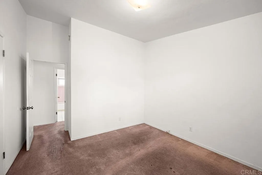https://cdn.realtyfeed.com/cdn/127/306790061/12f53dca458e27a14f8c126066e6724f.webp