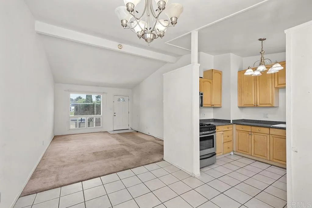 https://cdn.realtyfeed.com/cdn/127/306790061/1ab2e8cc9d9cdd5a296570e5b5dbe412.webp