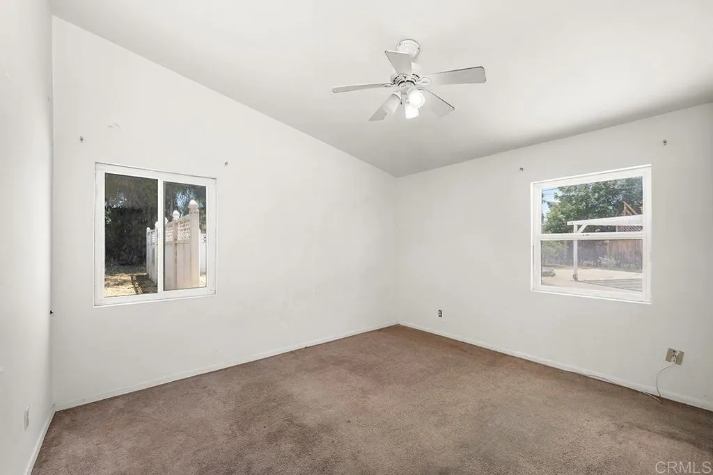 https://cdn.realtyfeed.com/cdn/127/306790061/32a29636e33bcf1bf006c2d613f5f307.webp