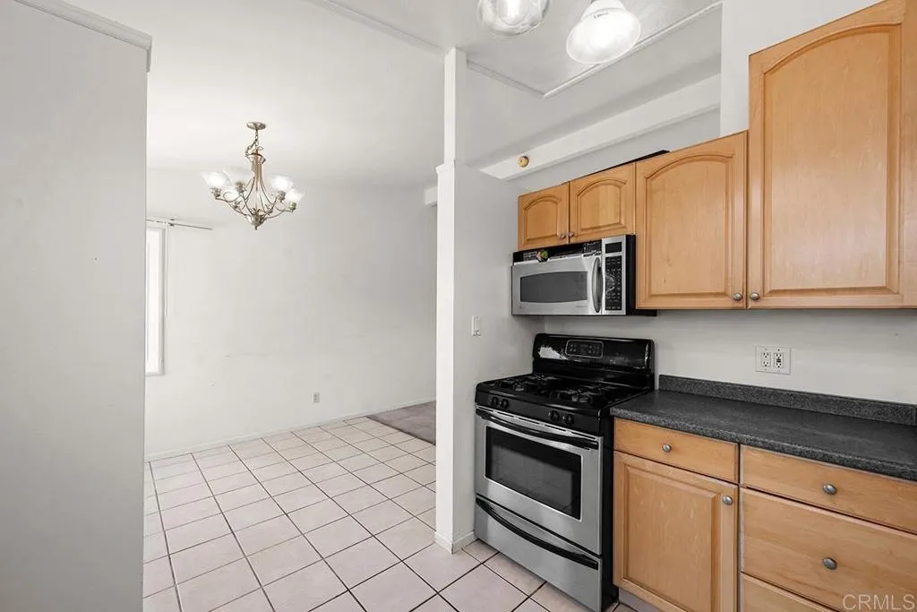 https://cdn.realtyfeed.com/cdn/127/306790061/595e1b1e555fb5c2024bdb6fefacbcaa.webp