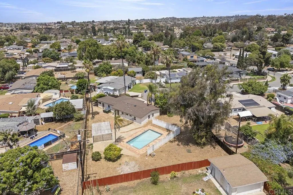 https://cdn.realtyfeed.com/cdn/127/306790061/c63fe5f6e124440abe919fe9810a81ac.webp