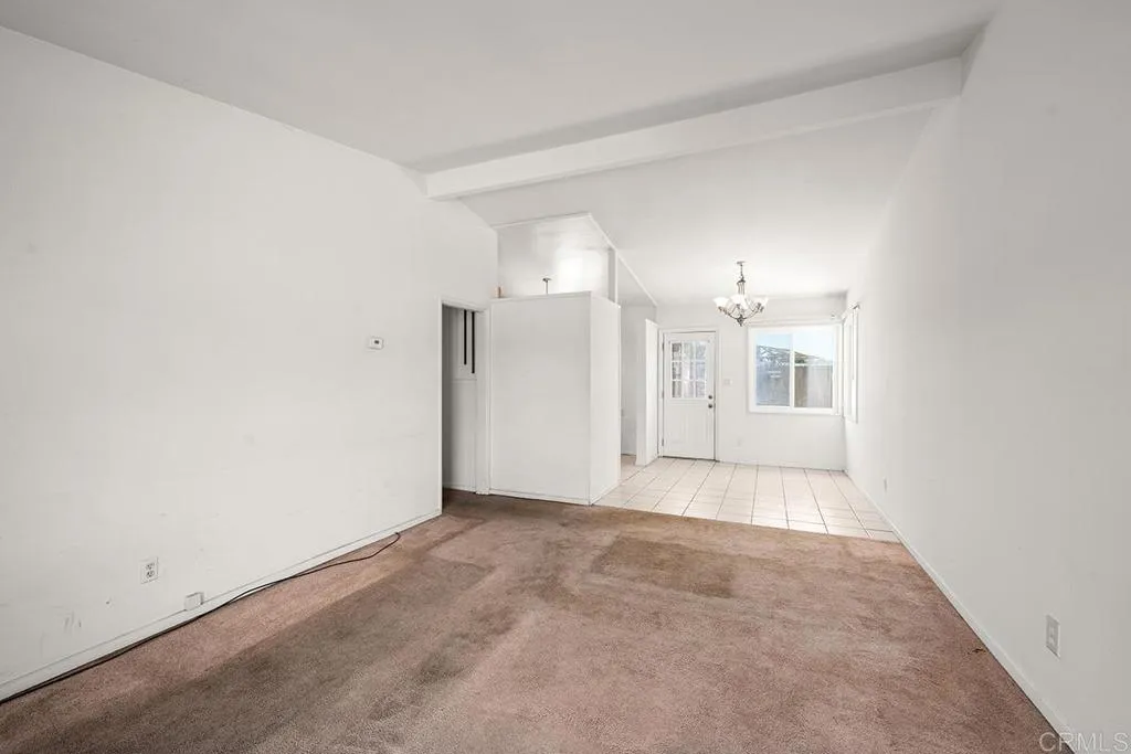 https://cdn.realtyfeed.com/cdn/127/306790061/fa9c2fb0c0092e6c6659fcd0a1459c33.webp