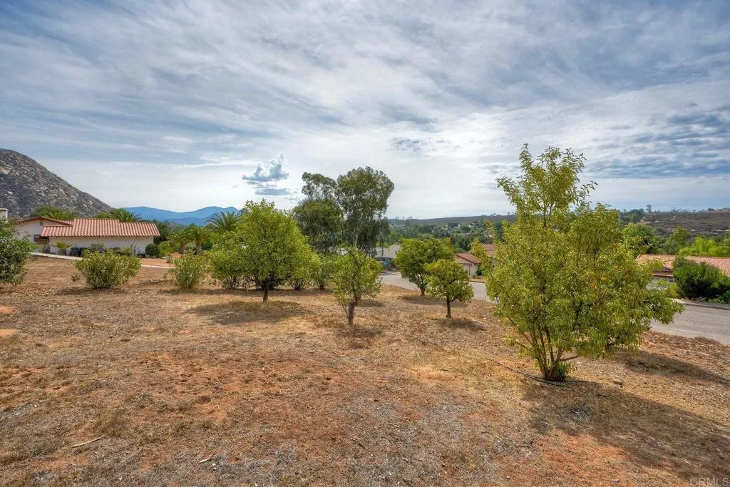 https://cdn.realtyfeed.com/cdn/127/306790135/068f6c4376c84f83447f2077320a57c0.webp